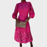 Danica - Čipkasta haljina s puf rukavima i visokim ovratnikom