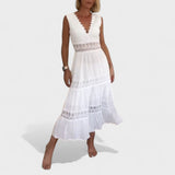 Elena - Elegantna Čipkasta Haljina s V-Izrezom