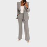 Genoveva - Odijelo koje podiže samopouzdanje