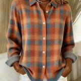 Marija – Topla karirana košulja u breskvasto-sivim tonovima