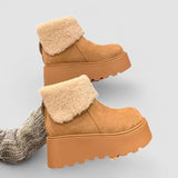 Martina - Ležerna elegancija s daškom udobnosti.