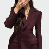 Sako s Impresivnom Linijom i Dugmadi