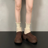 Antonija - Debela platforma i minimalistički dizajn za elegantnu zimu